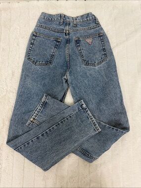 Tiny Size Vintage Guess Jeans 23